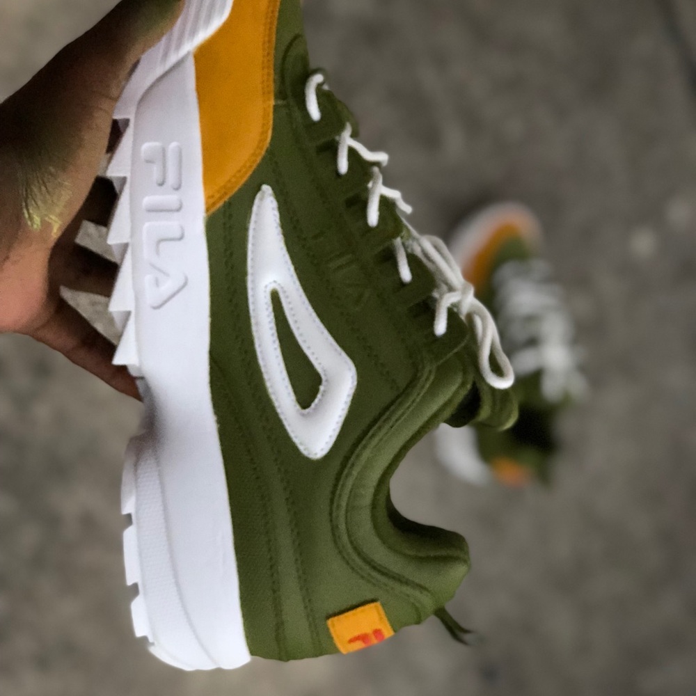 Fila - Picture 2 of 3